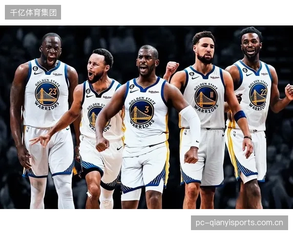 保罗被买断后选择加盟勇士，其领导才能和篮球智商盘活了年轻球员。
